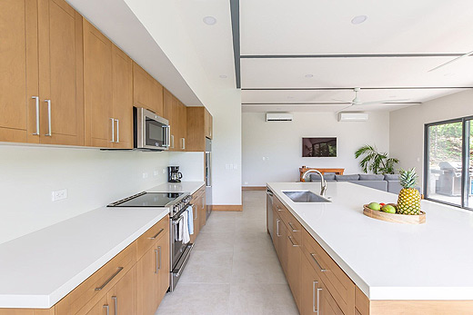 Full Kitchen 1