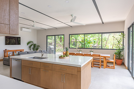 Full Kitchen 2